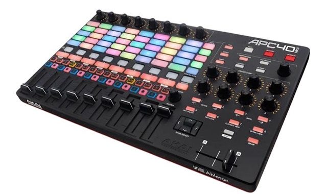 文京区のAKAI professional APC40 MK2の買取なら「買取大吉」文京春日駅前