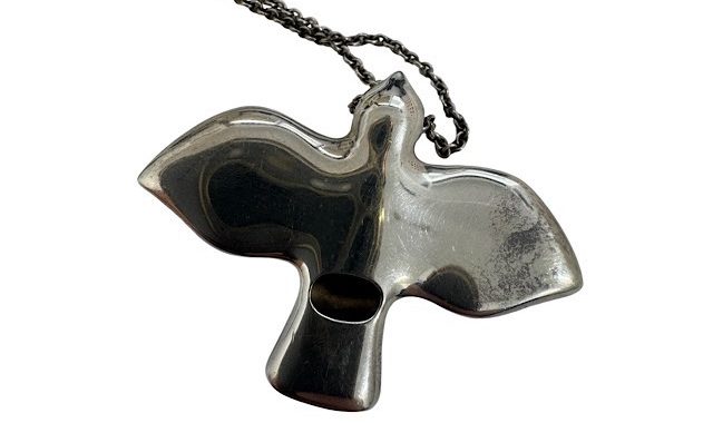 文京区のティファニーネックレスシルバーバードの買取なら「買取大吉」文京春日駅前